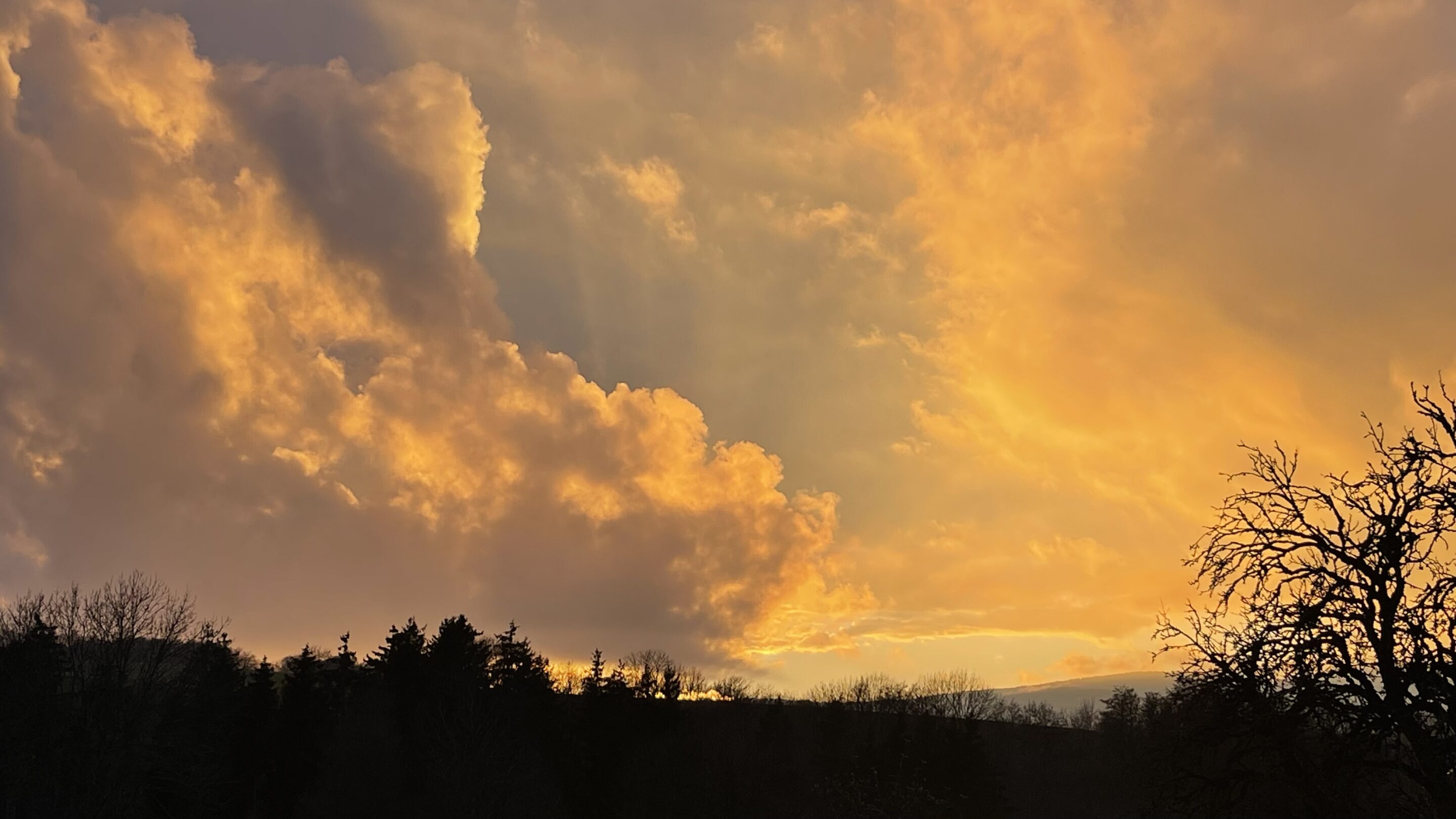 coucher de soleil depuis le moulin de Vies